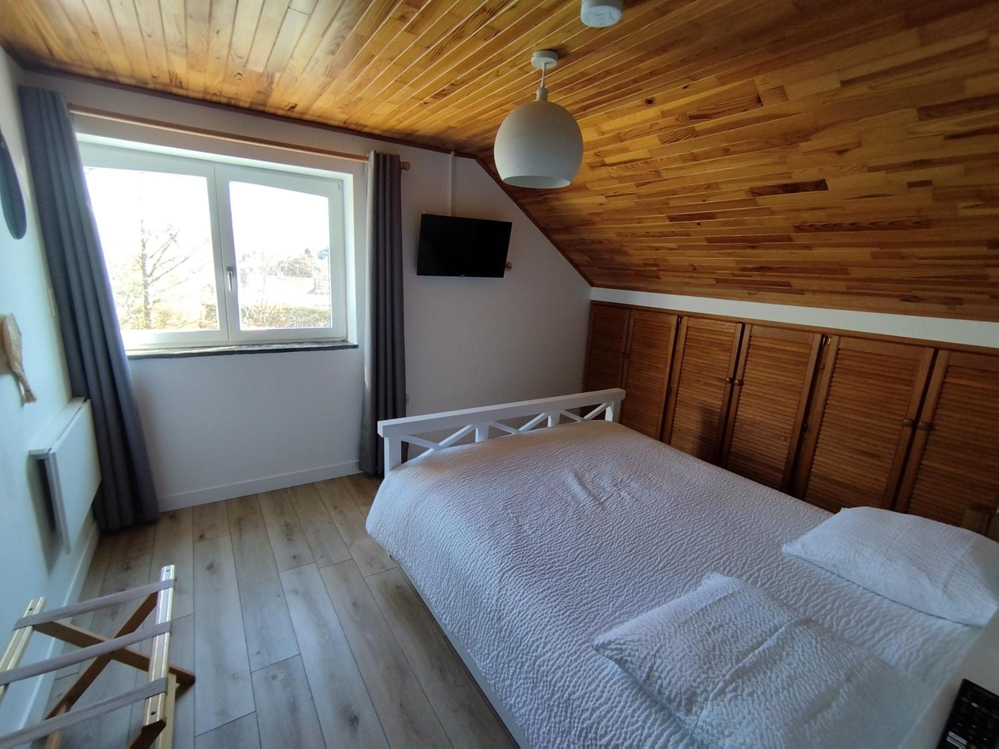 Au Louis D'or, Pour 6 Personnes , Holiday home Lierneux